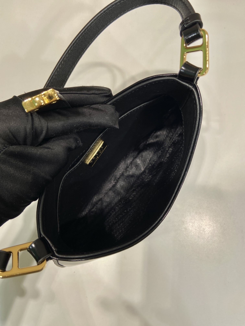 Pra*a hobo bags